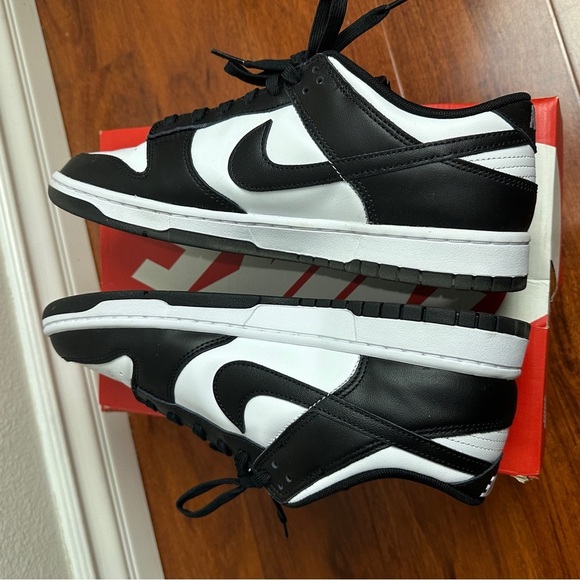 Panda Dunks Nike Low Mens Size 11 - Picture 6 of 9